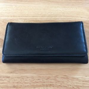 Black Kenneth Cole Reaction Wallet, EUC!
